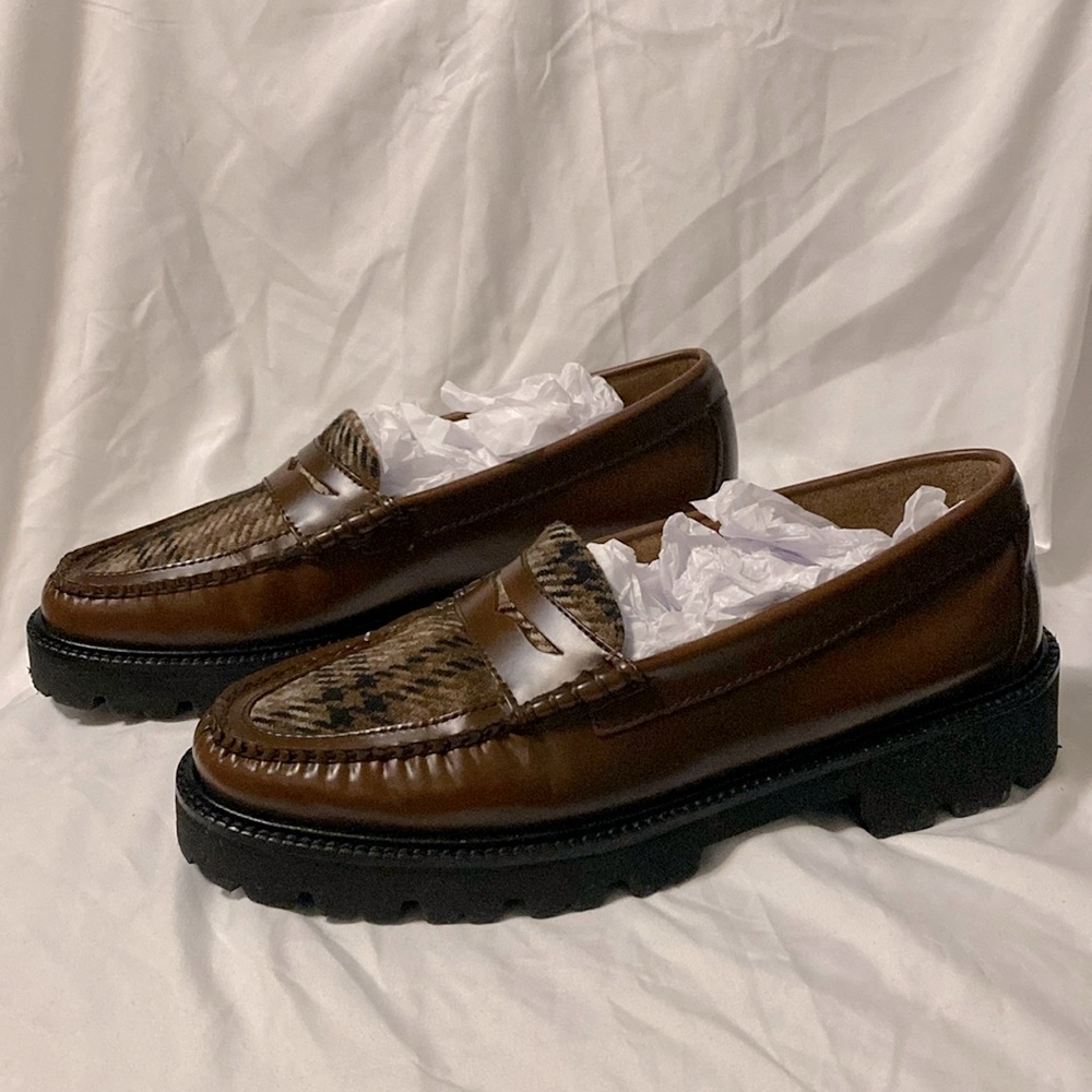 Bass Weejuns Plaid Lug Sole Loafers. Women’s size 8.5